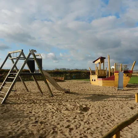 Σπίτι διακοπών Hausboot Xenia In Ueckermünde