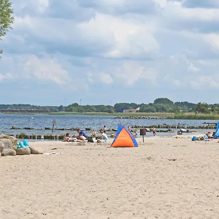 Σπίτι διακοπών Hausboot Xenia In