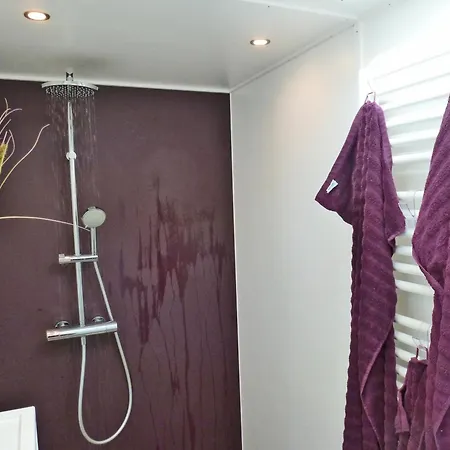 Hausboot Xenia In Ueckermünde