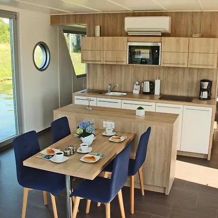 Σπίτι διακοπών Hausboot Xenia In Ueckermünde